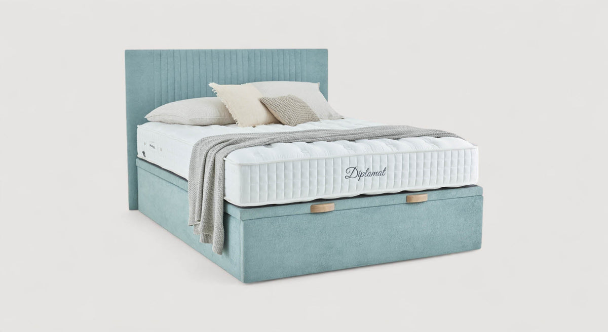 Lit coffre bleu : ce qui apaise vraiment dans une chambre bleue