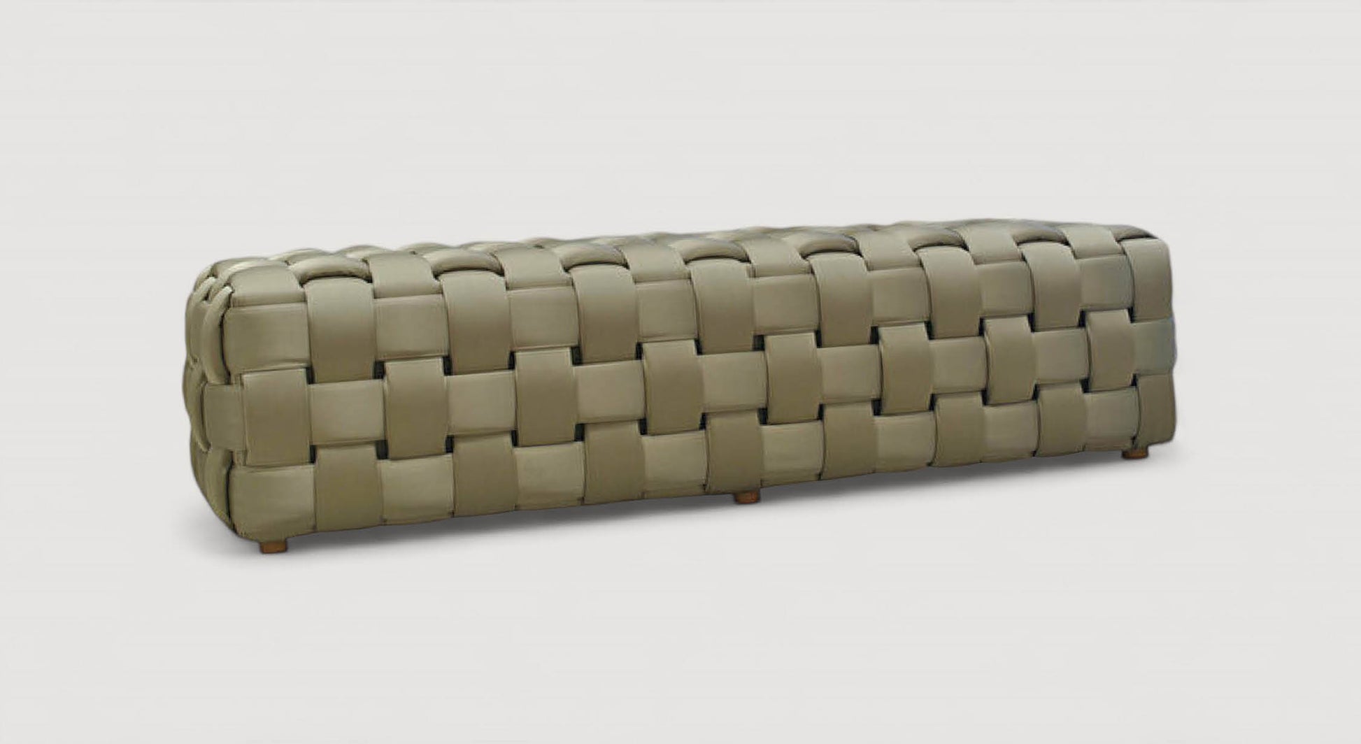 Banc de lit Chester tressé, couleur beige, design moderne et élégant, packshot sur fond blanc