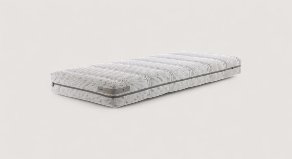 Matelas Geltex avec support ergonomique, design incurvé, fond blanc