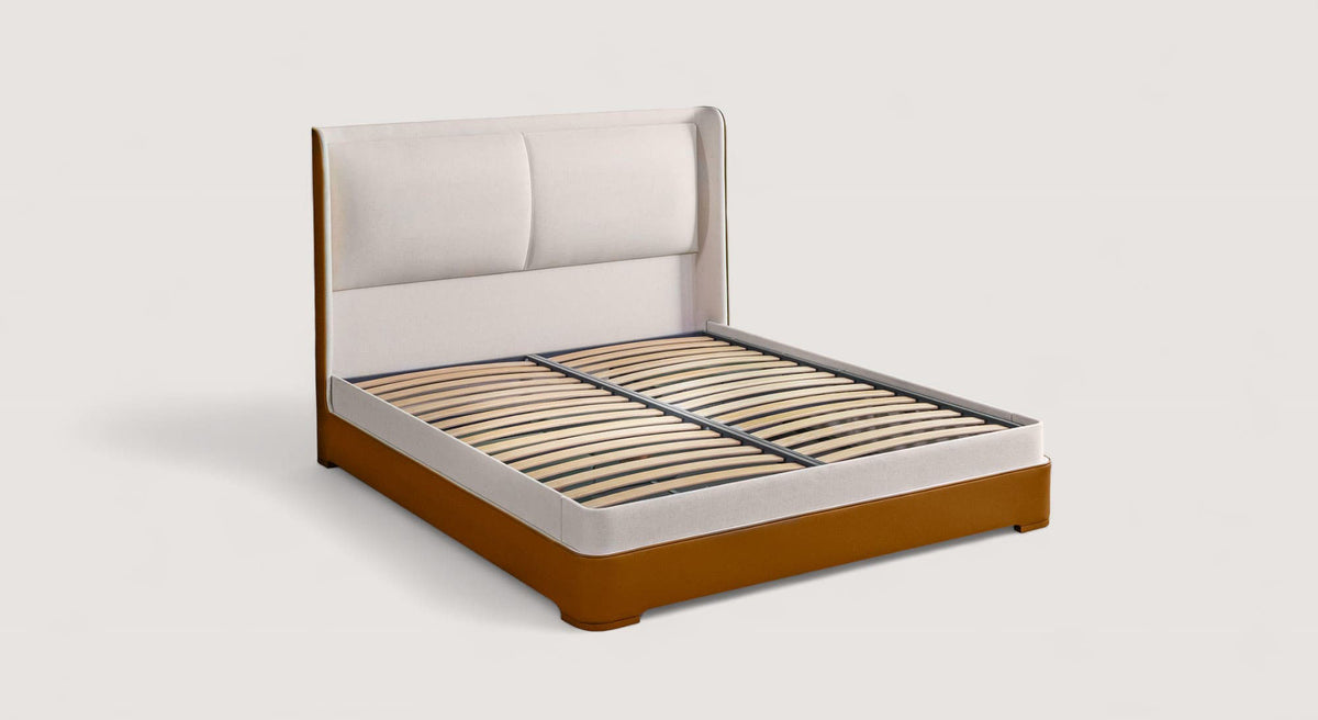 Lit coffre avec tête de lit ISABEL Cosmic Beige / Cassa/-Brown, un lit coffre élégant avec sommier à lattes et tête de lit rembourrée en beige et brun pour une literie haut de gamme.